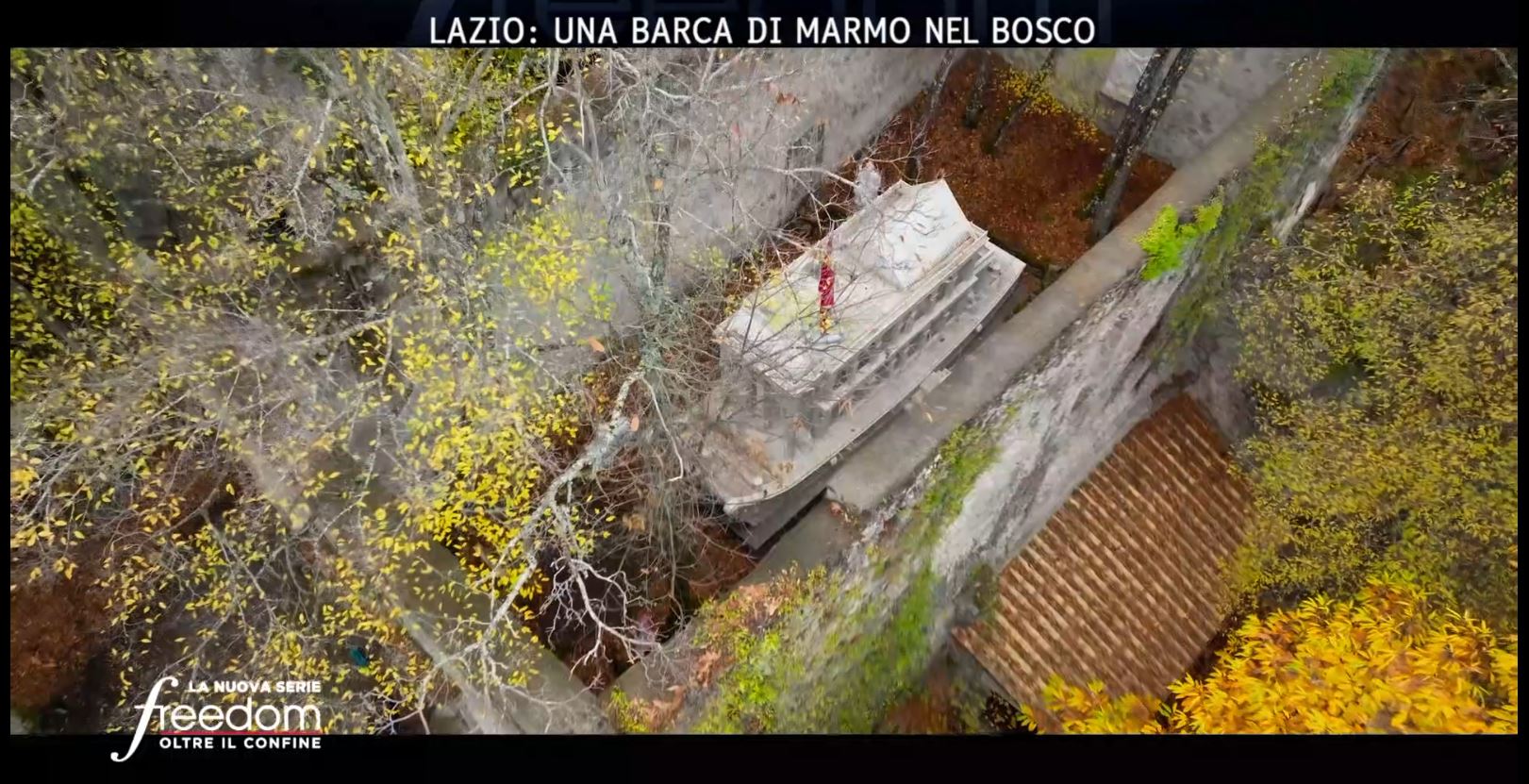 Freedom - Una barca Cinese di Marmo a Soriano nel Cimino Freedom - Una barca Cinese di Marmo a Soriano nel Cimino
